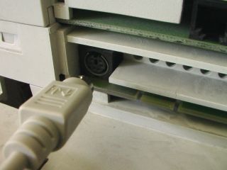 Anschluss an der Hicom